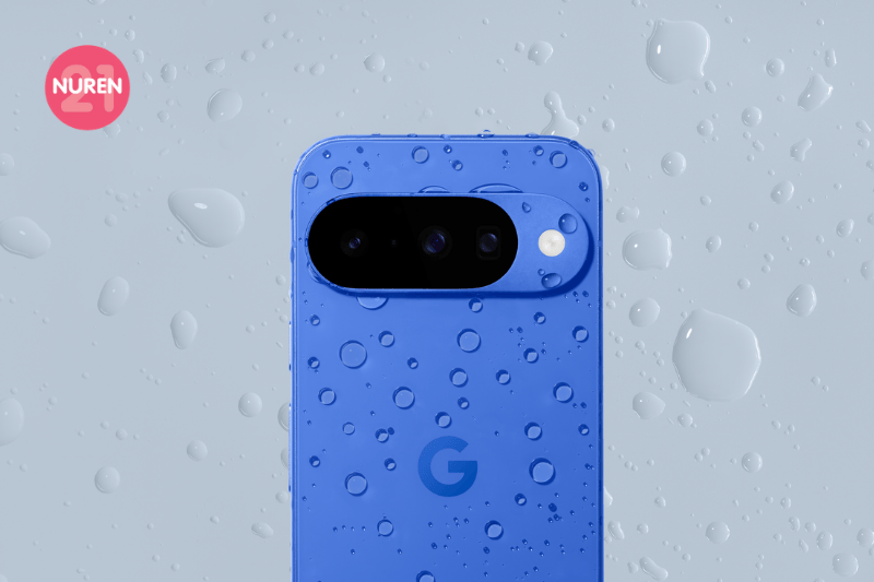 Google Pixel 10 in blue